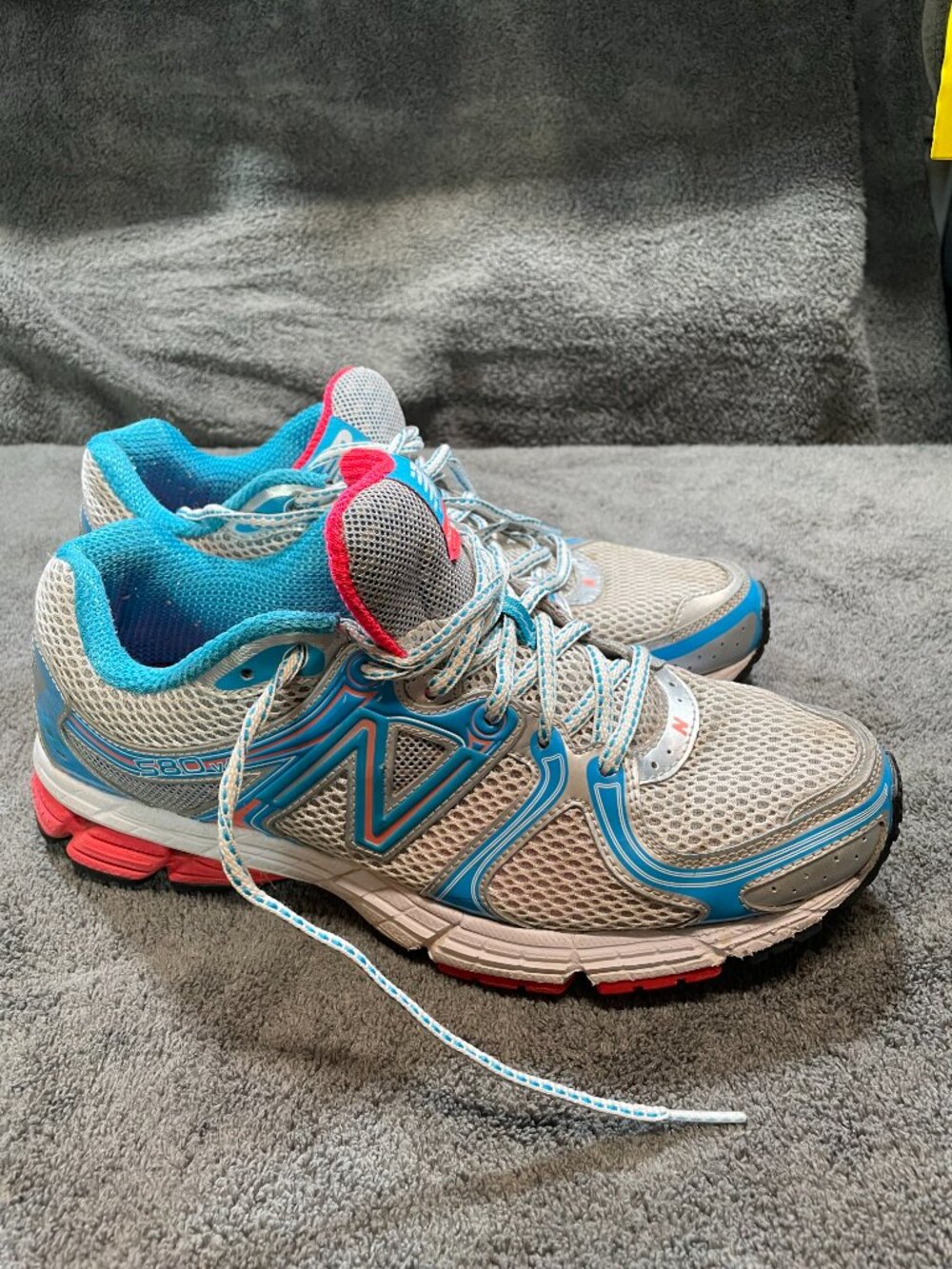 New Balance 580 V4 Running Shoes Sneakers Womens Size 10 Gray Blue Pink W580WP4